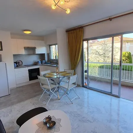 Centre Gd 2p Terrasse Parking 10mn Palais Apartman